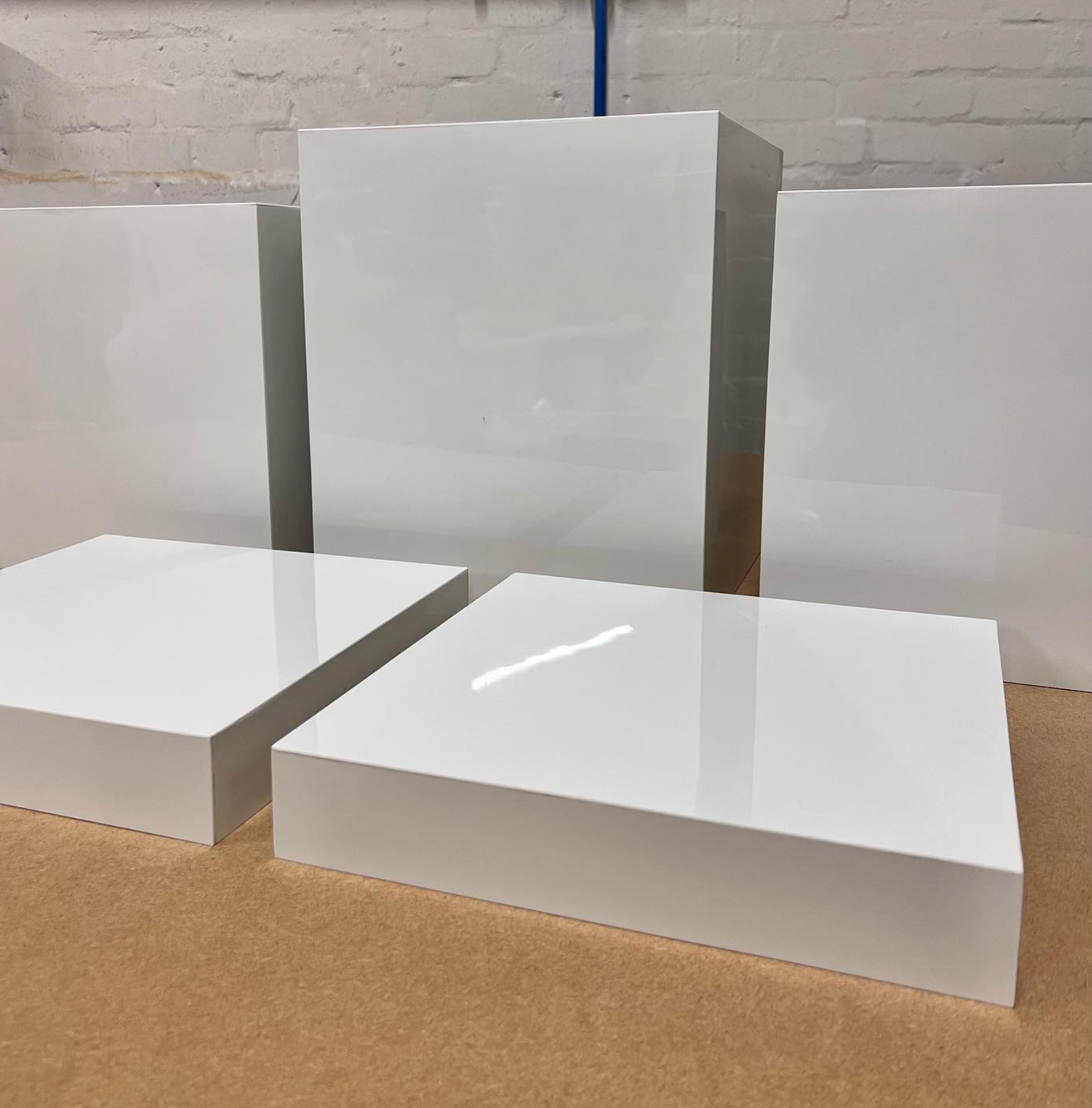 Set of 5 HIPS finish plinths